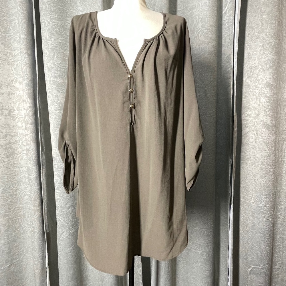 Women’s Gray Emi & Joe 32/L by 27/W Top